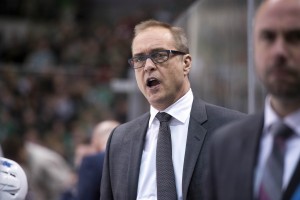 Jan 7, 2016; Dallas, TX, USA; Winnipeg Jets head coach Paul Maurice yells to his team during the third period against the Dallas Stars at the American Airlines Center. The Stars defeat the Jets 2-1 in the overtime shootout. Mandatory Credit: Jerome Miron-USA TODAY Sports