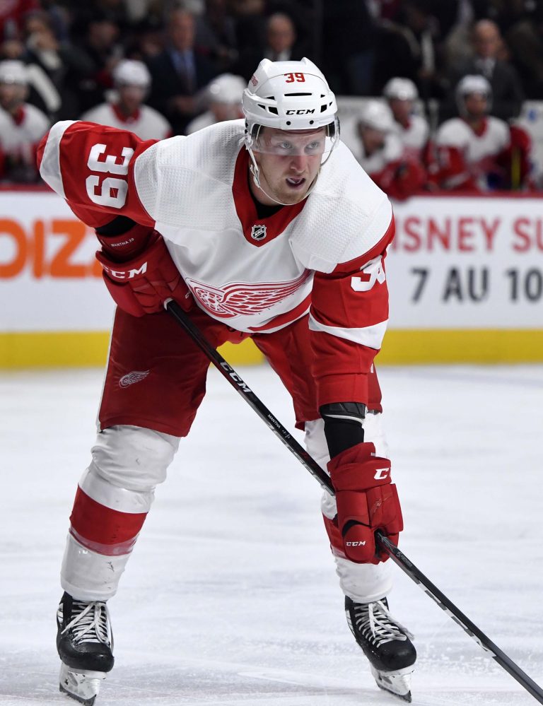 Detroit Red Wings Sign Anthony Mantha