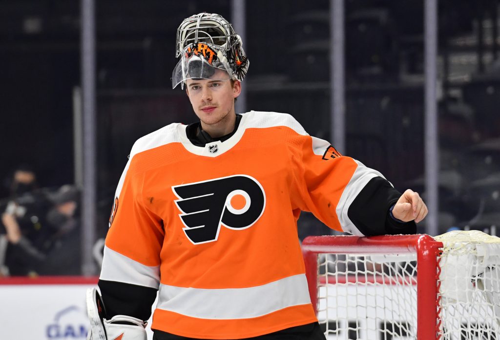 Flyers, Carter Hart Agree to 3-Year Deal