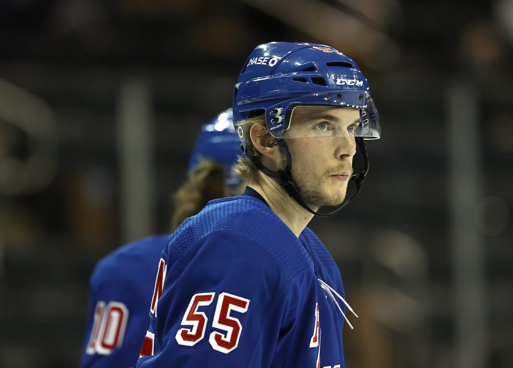 New York Rangers Extend Ryan Lindgren