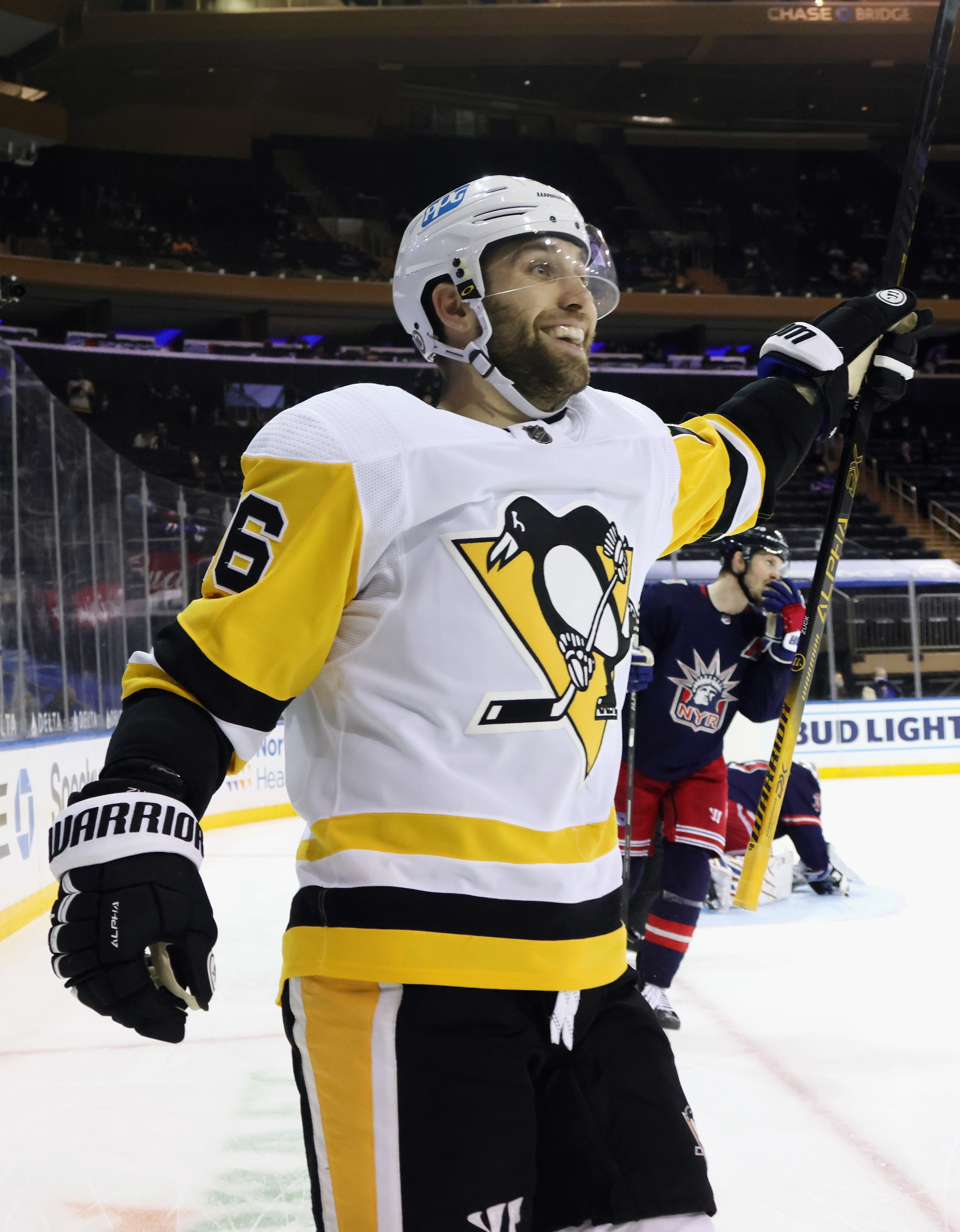Could the Penguins protect Casey DeSmith over Tristan Jarry