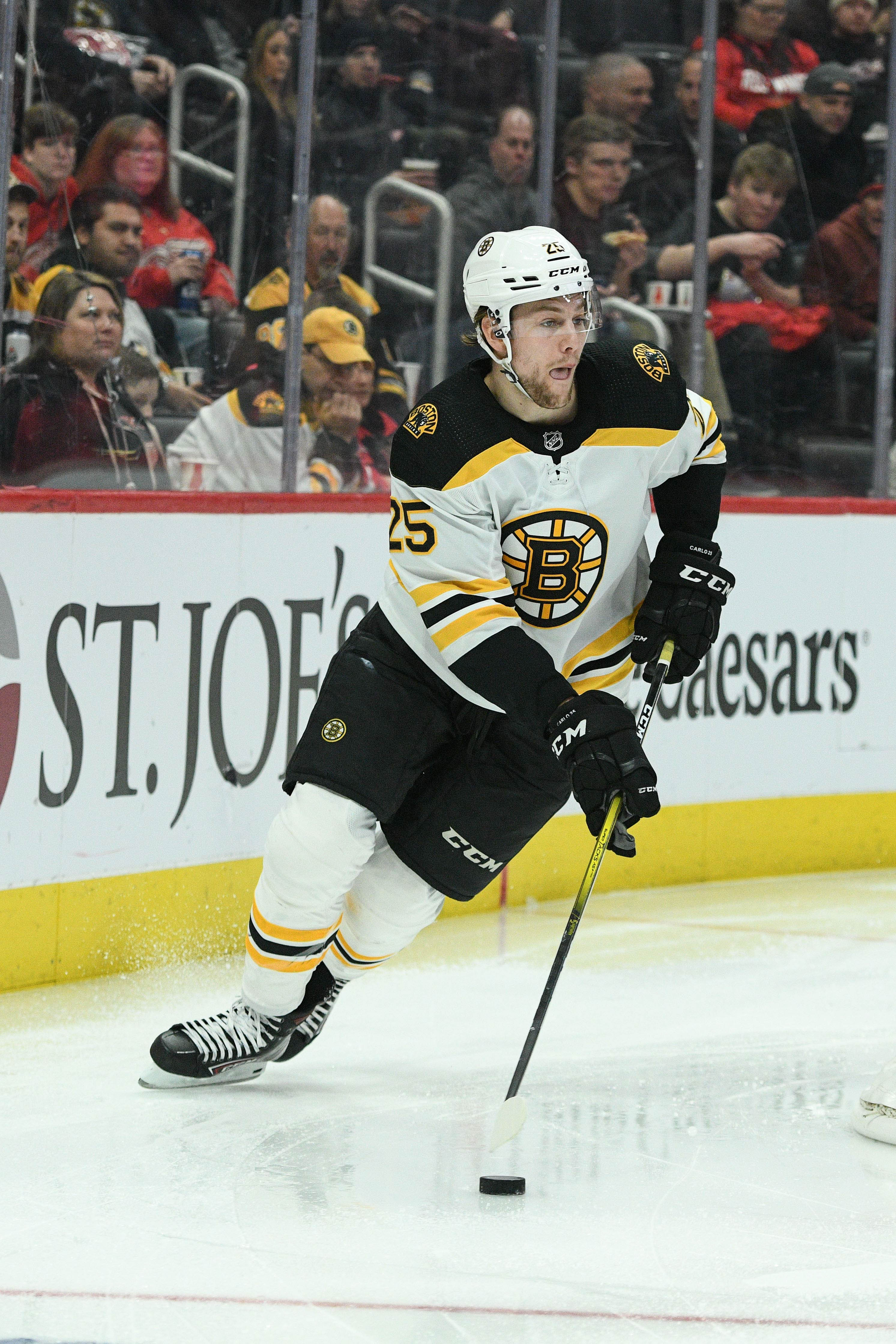 Boston Bruins, defenseman Brandon Carlo agree to 6-year contract