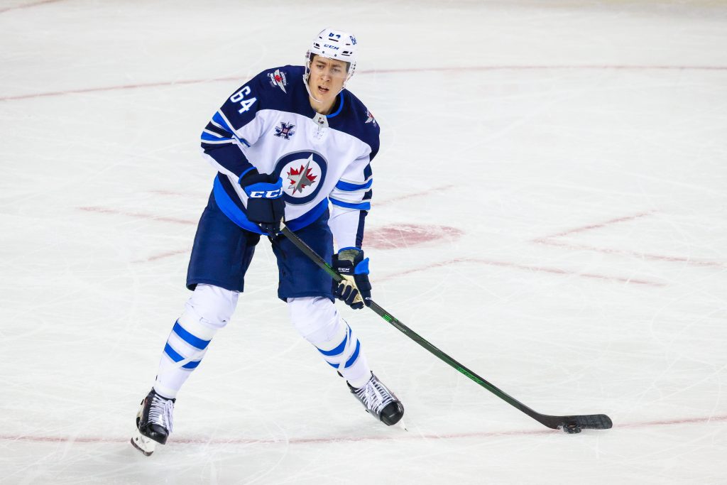 Winnipeg Jets: Twitter Reacts to Logan Stanley's First Games of Season -  BVM Sports