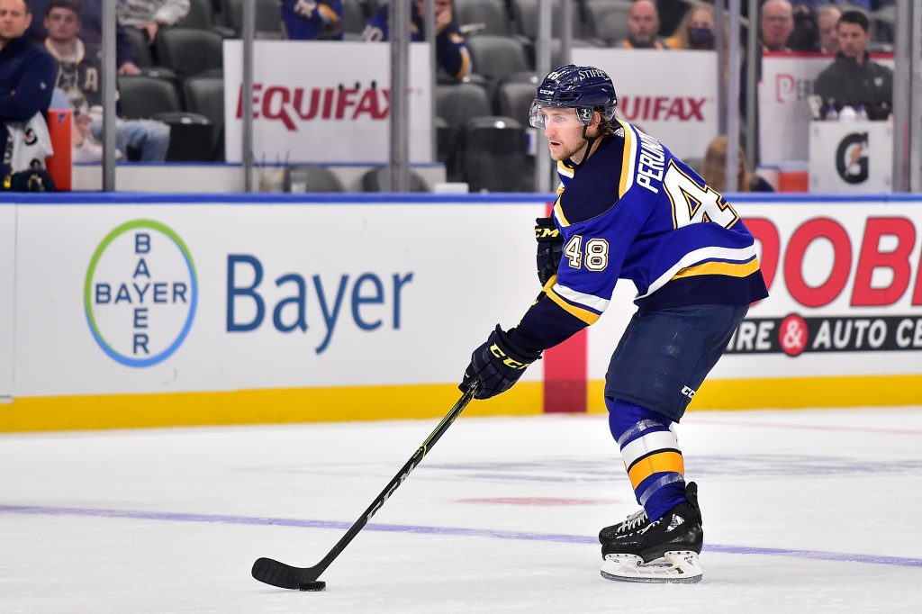 BLUES SIGN PERUNOVICH TO ONE-YEAR CONTRACT EXTENSION - UMD Athletics