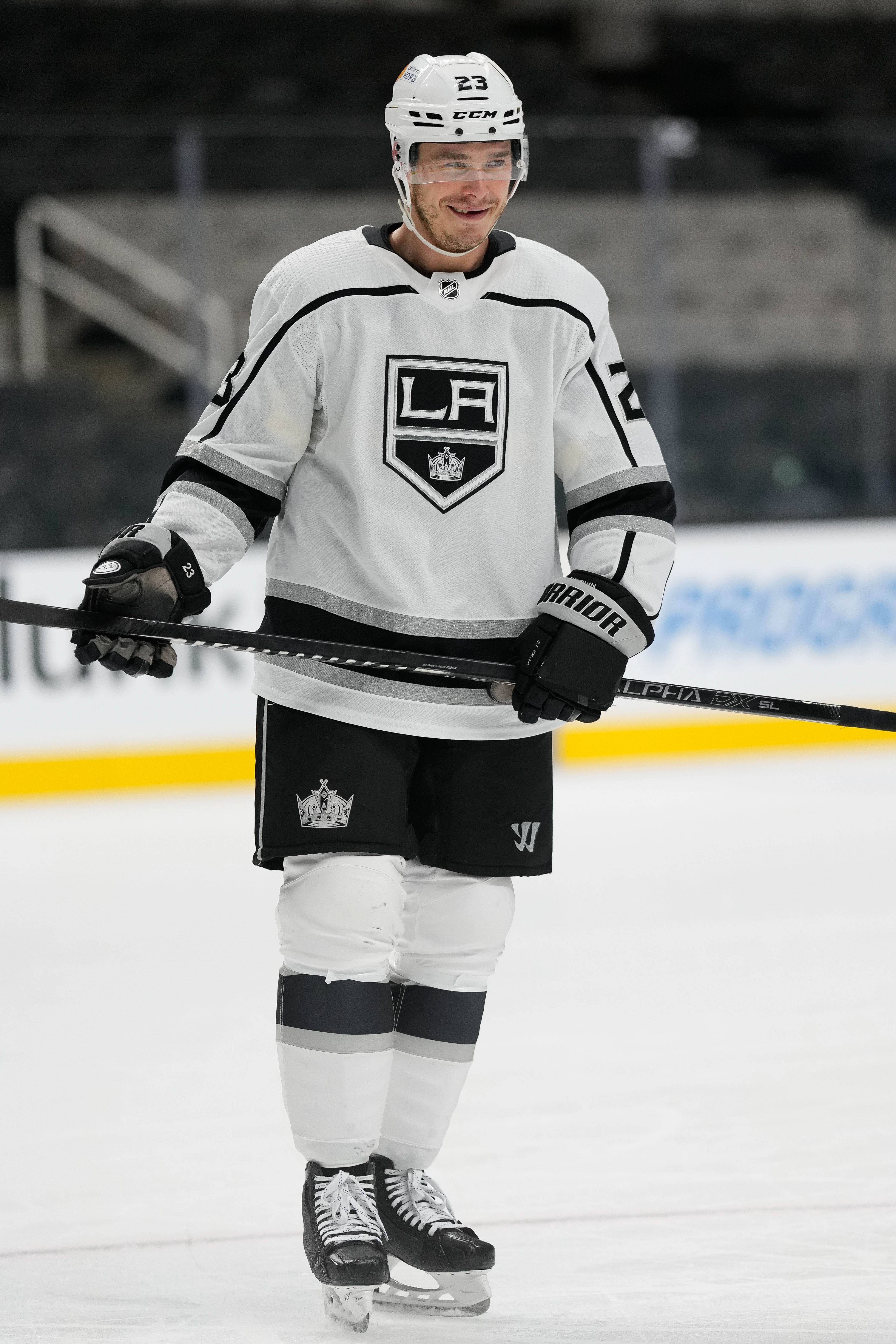 Los Angeles Kings forward Dustin Brown to retire after 2022 playoffs -  Daily Faceoff