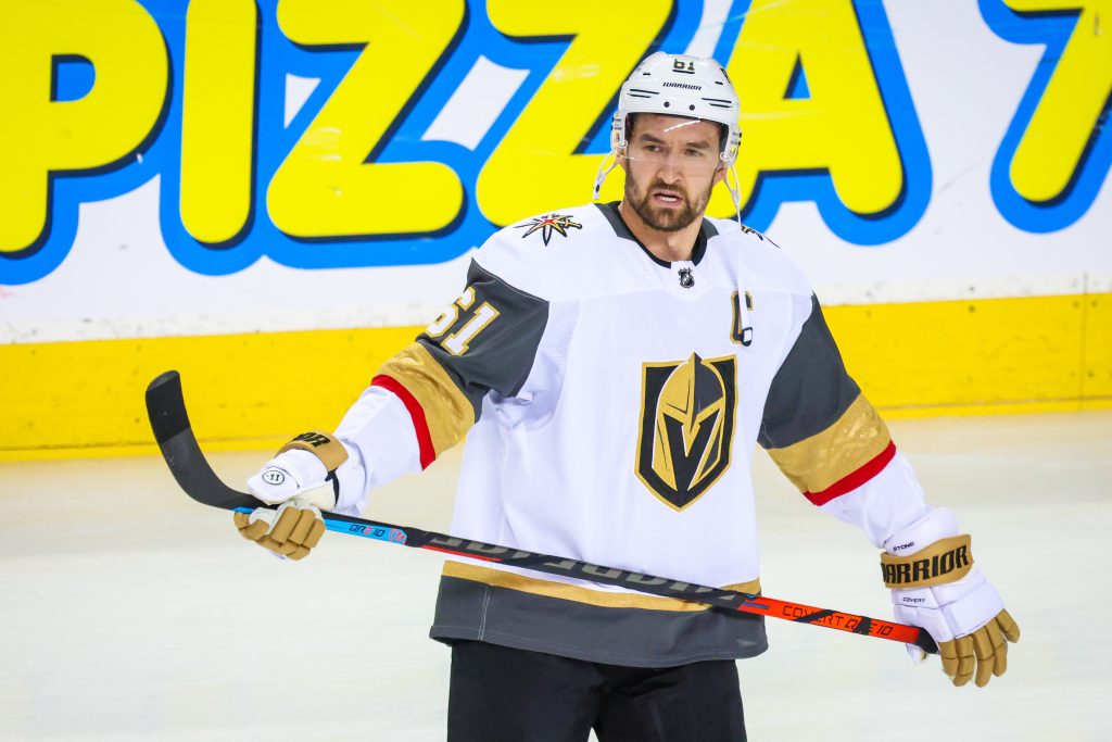 Golden Knights trasladan a Mark Stone a LTIR