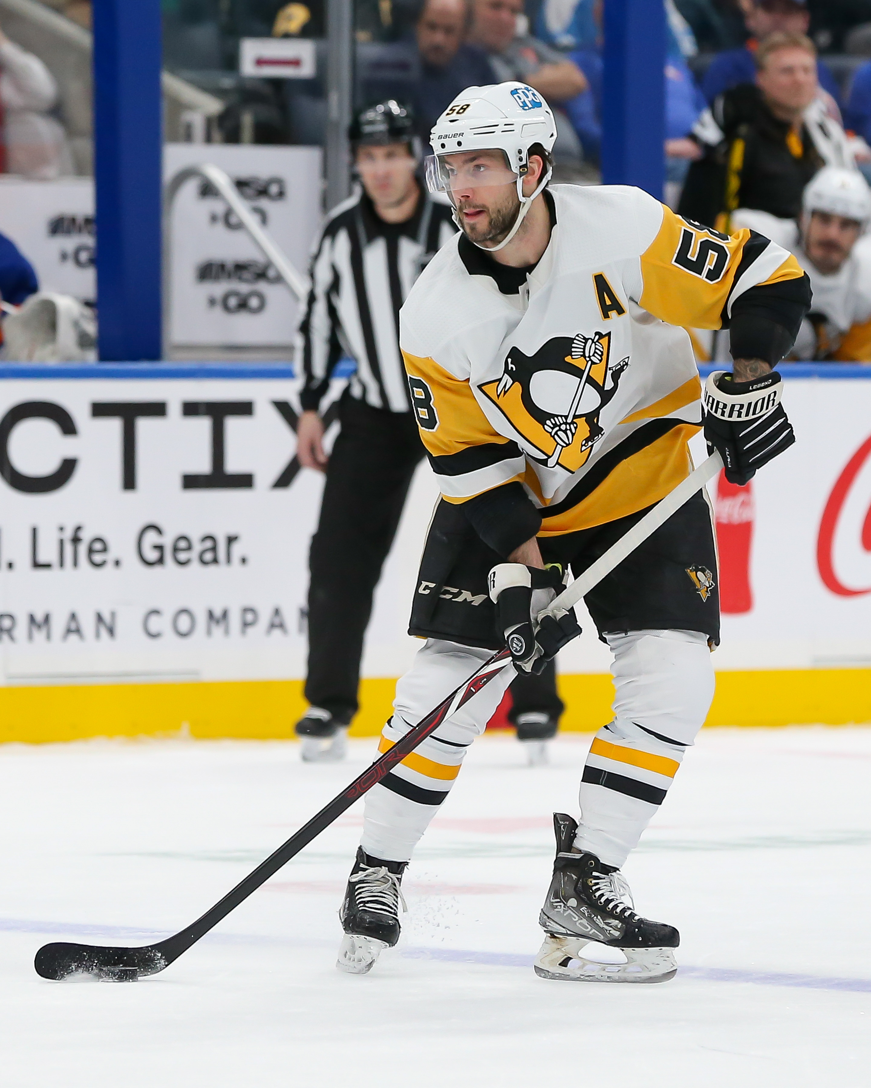 Crosby, Malkin and Penguins leaders go the extra mile for teammate Kris  Letang - HockeyFeed