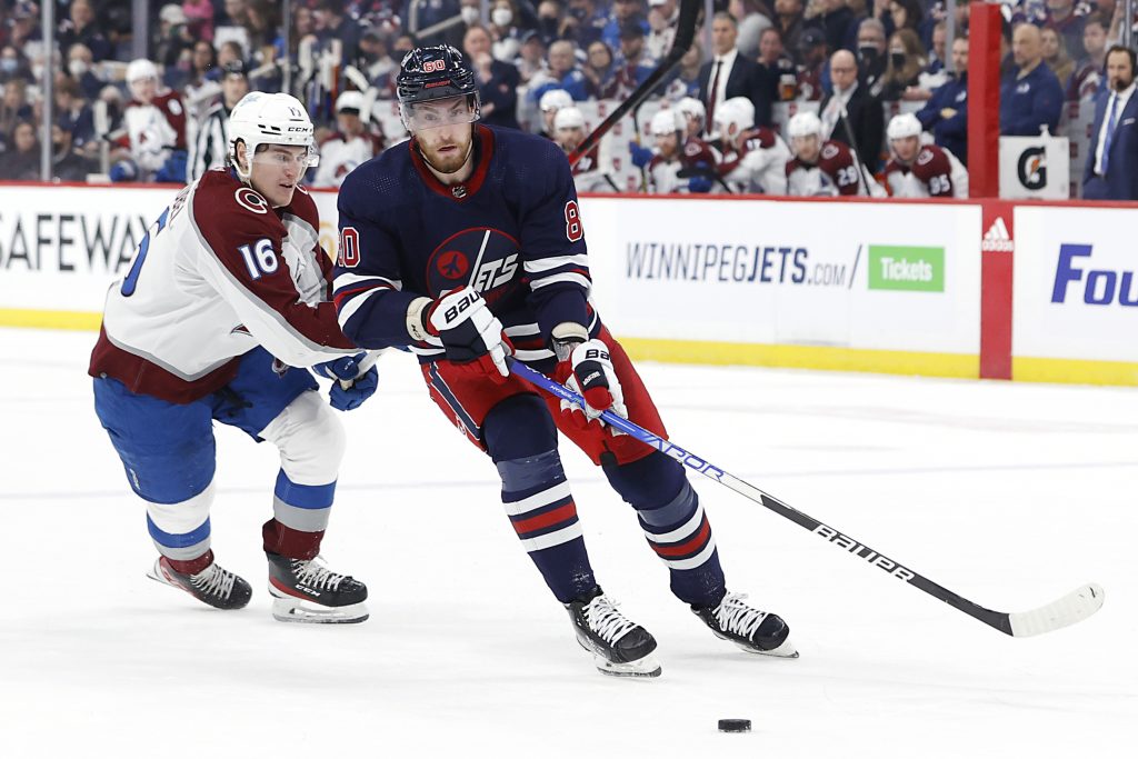 Jets' Pierre-Luc Dubois and teammates put on IV after last night's game -  HockeyFeed