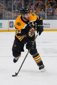 Boston Bruins Re-Sign Patrice Bergeron