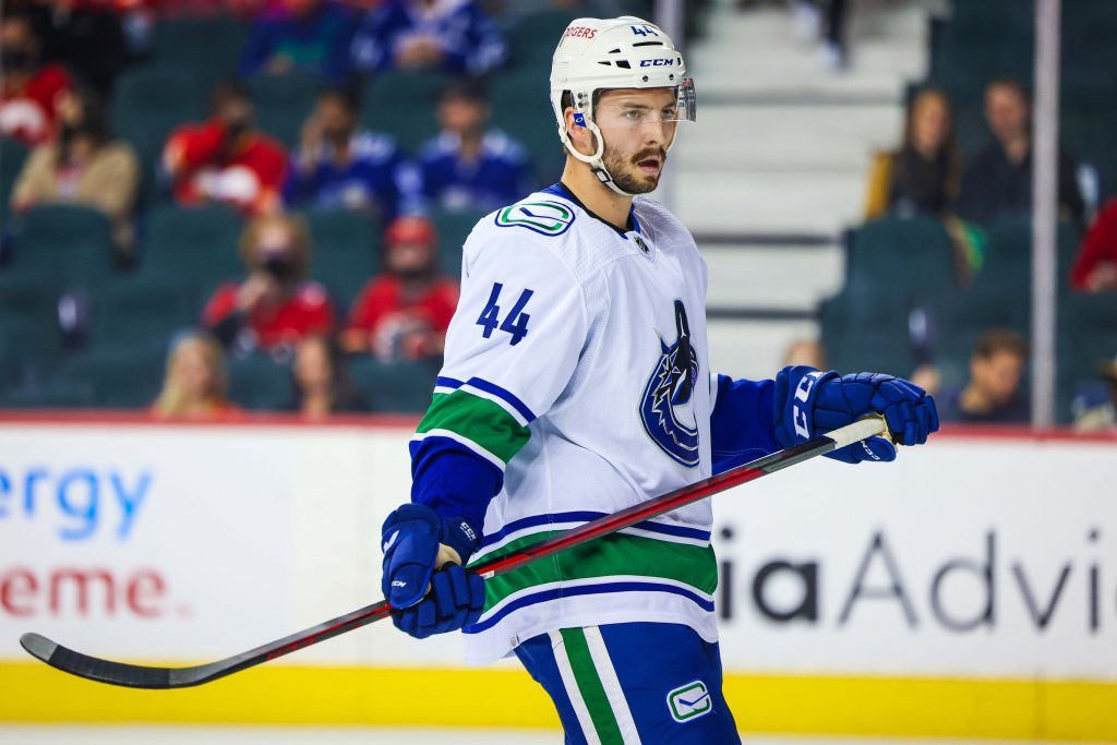 Tyler Graovac Re-Signs In KHL