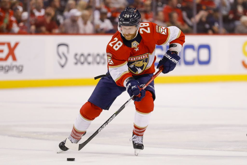 Ottawa Senators: Claude Giroux 2022 - Officially Licensed NHL Removabl –  Fathead