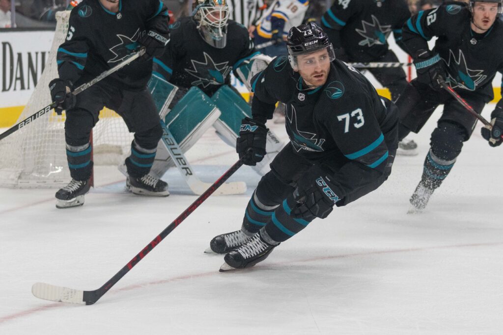 Sharks re-sign forward Steven Lorentz to two-year contract