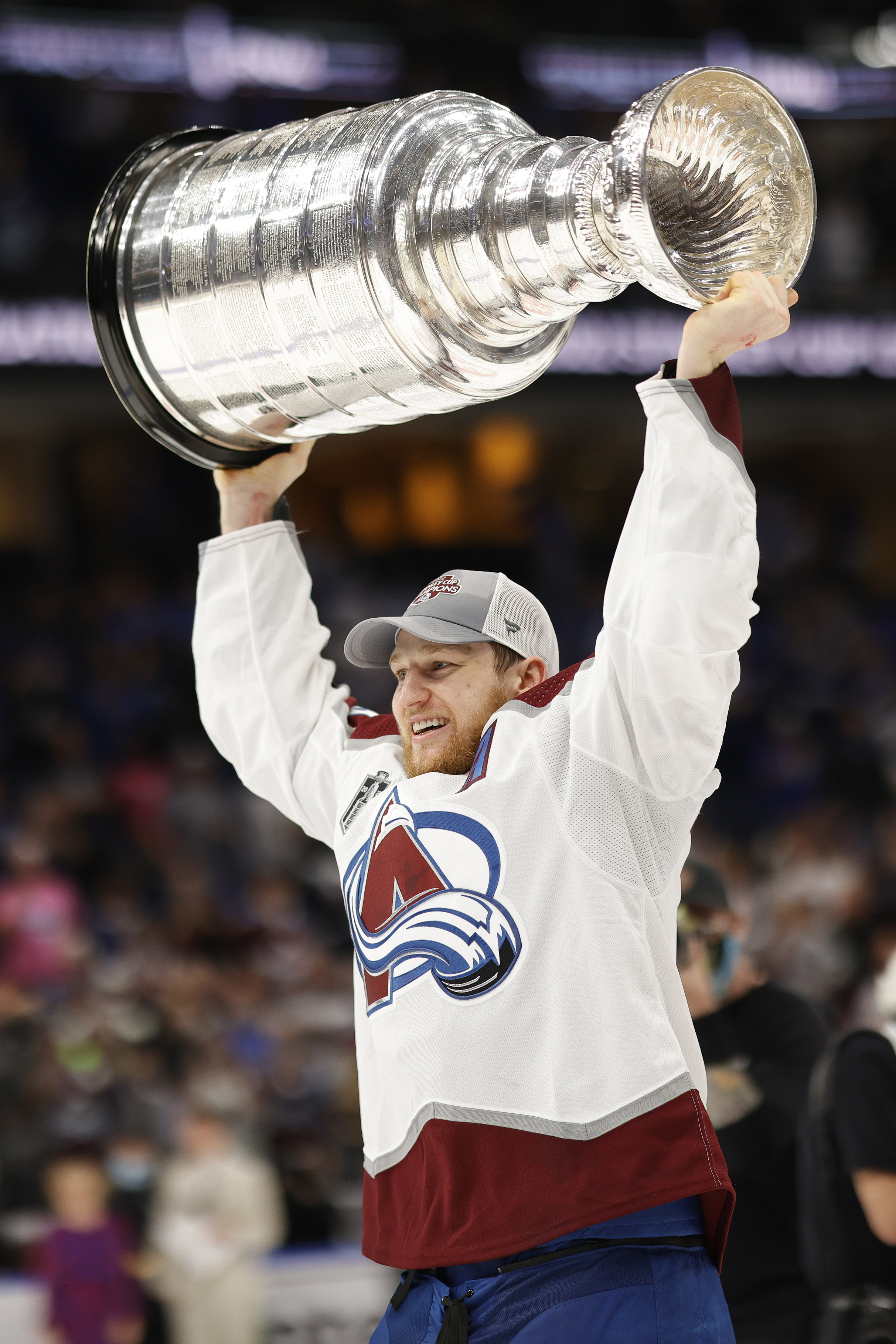 Nathan MacKinnon extension with Colorado Avalanche is “pretty close”