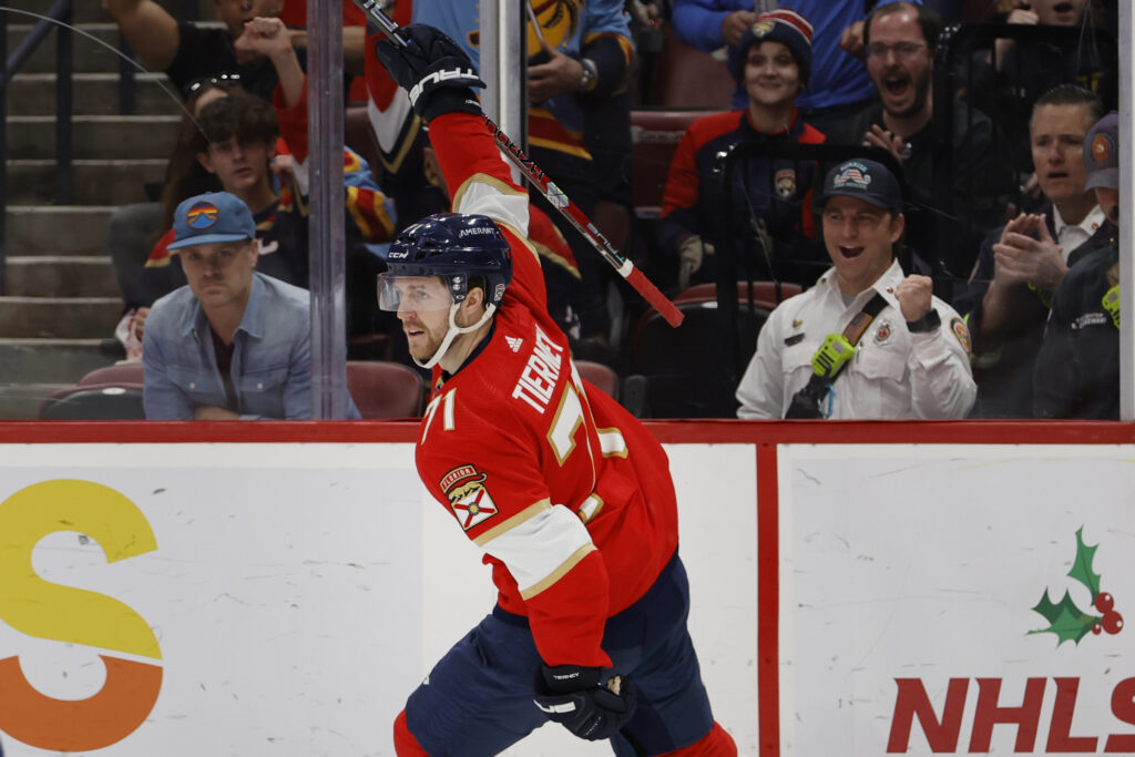 Montreal Canadiens Claim Chris Tierney