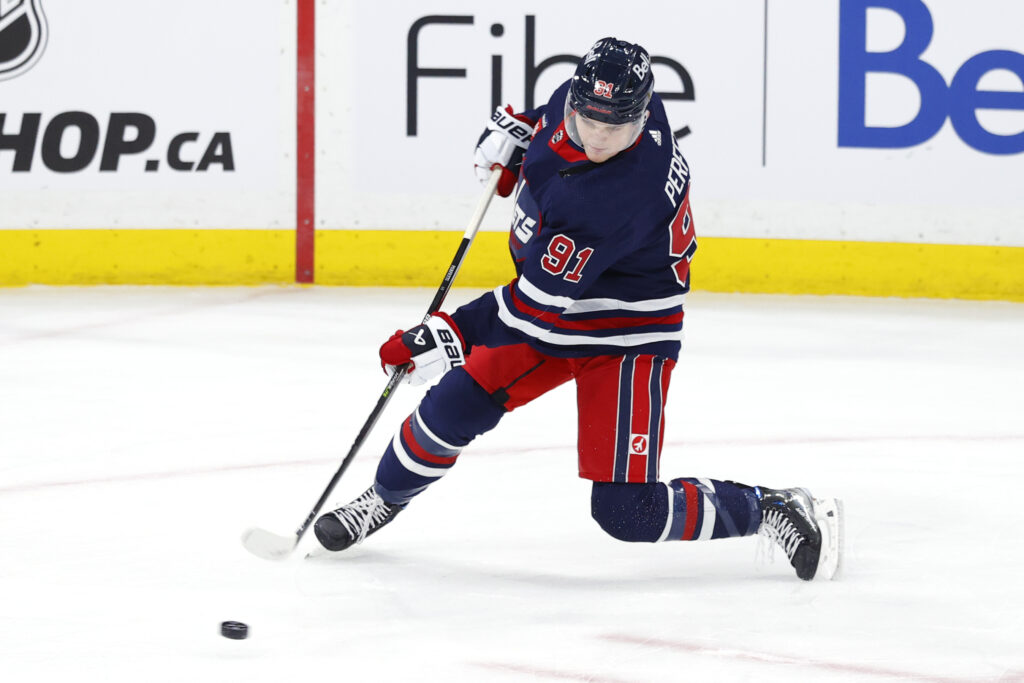 Jets: Cole Perfetti's Future Should be at Centre