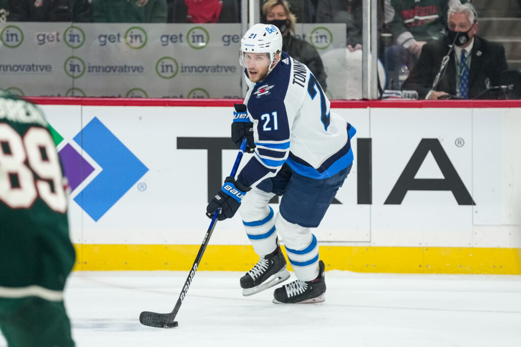 Winnipeg Jets to recall Dominic Toninato to play against the Avalanche