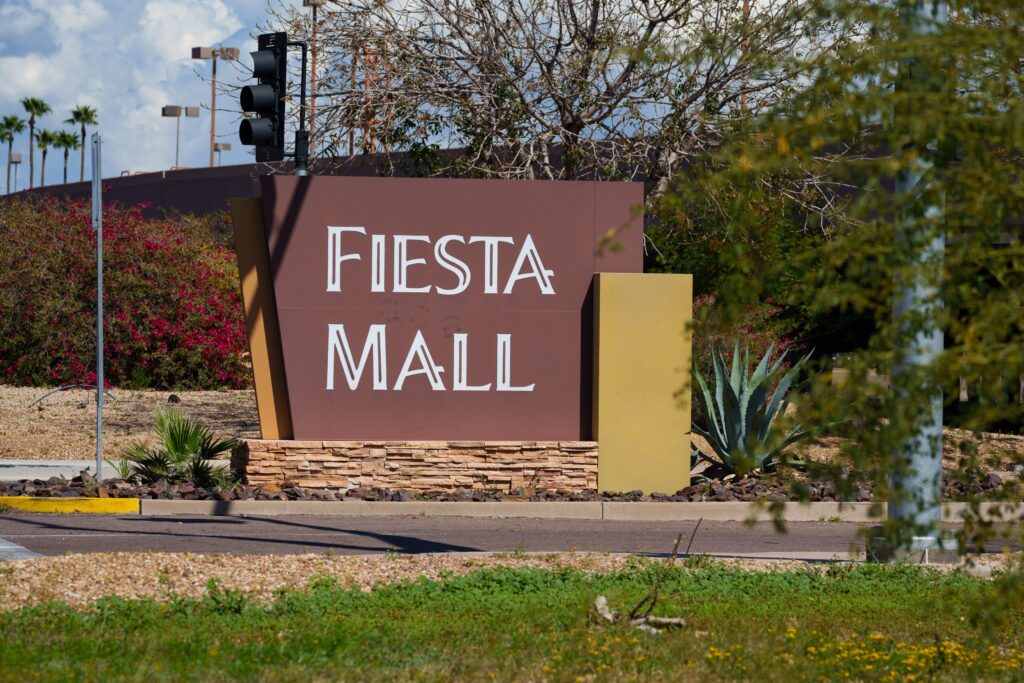 Los Coyotes de Arizona están considerando el sitio de Mesa Mall para una posible arena