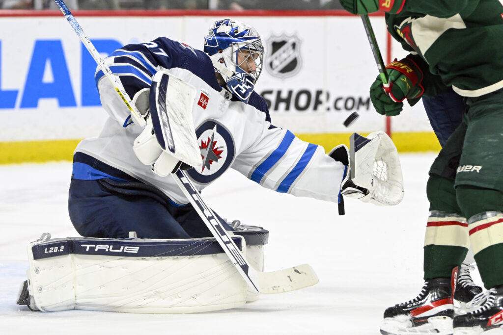 Report: Connor Hellebuyck Has No Interest in an Extension with