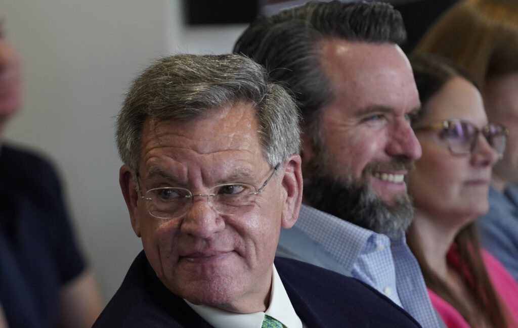Blackhawks Chairman Rocky Wirtz Passes Away