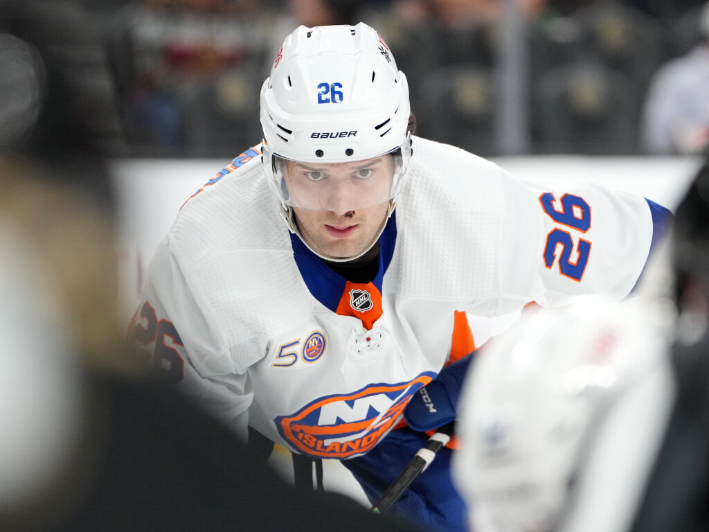 New York Islanders Re-Sign Oliver Wahlstrom