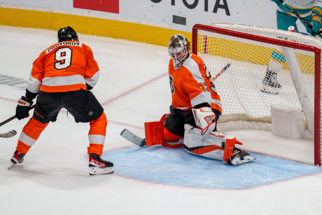 Flyers wisely leaning on Carter Hart as a mentor for backup goalies