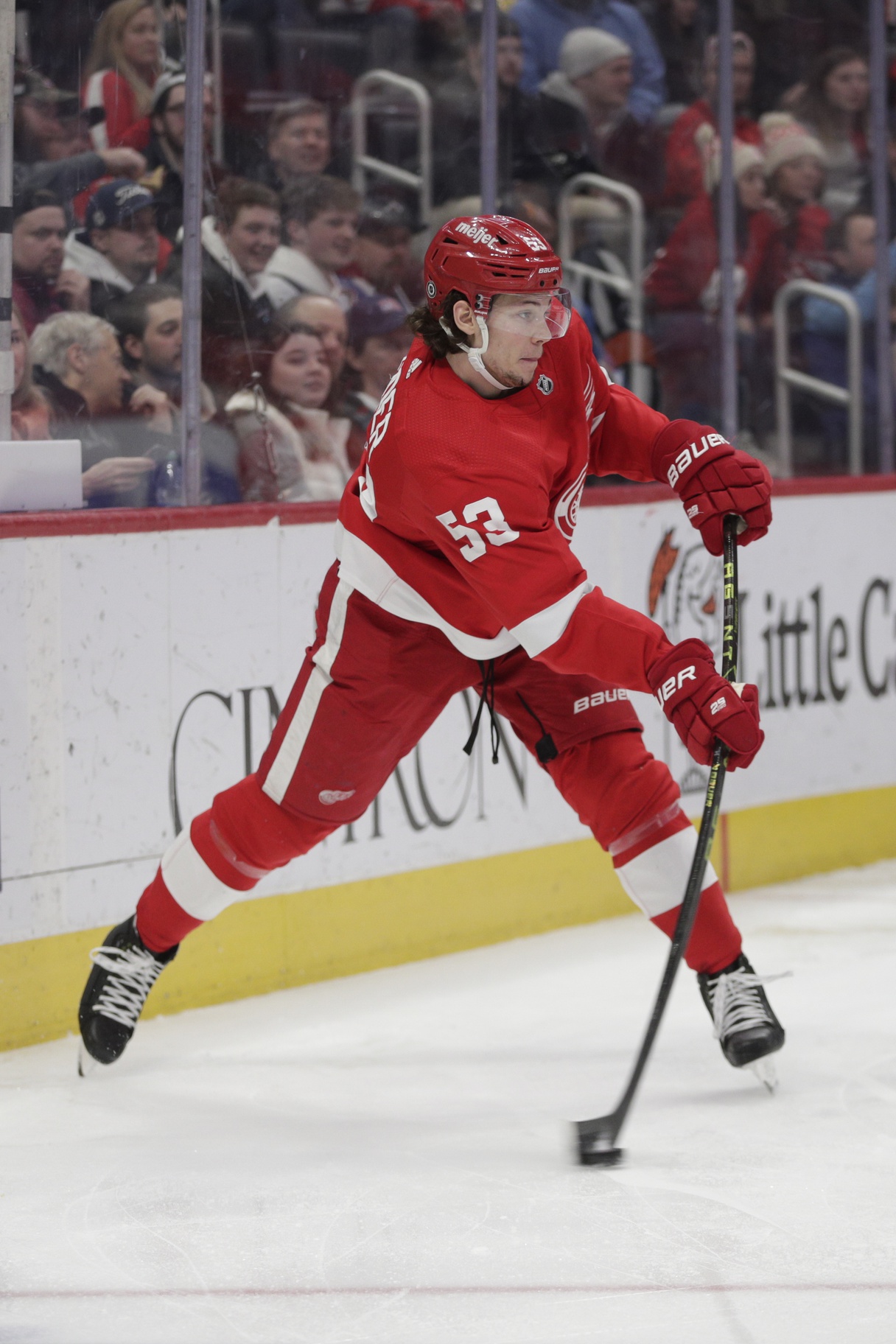 What Red Wings' contracts with Moritz Seider, Lucas Raymond might look like  