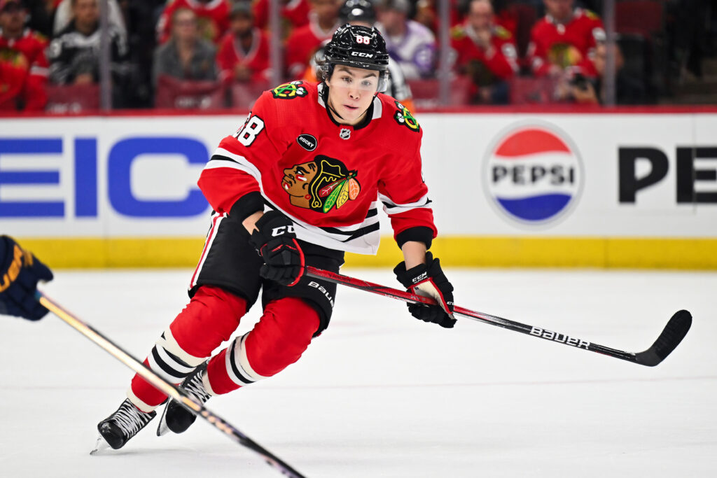 Blackhawks Agree To Entry-Level Deal With Martin Misiak