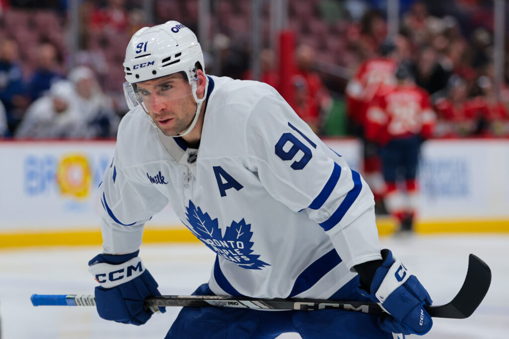 East Notes: Tavares, Wolf Pack, Zalewski