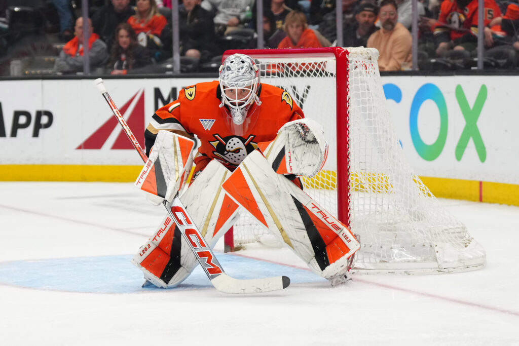 Тихоокеанский шторм, загадка «Флайерз» и поиски центрового для «Девилз»