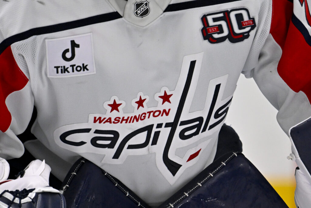 Из пятого вратаря в бэкапы НХЛ: невероятный путь Митча Гибсона в «Вашингтоне»