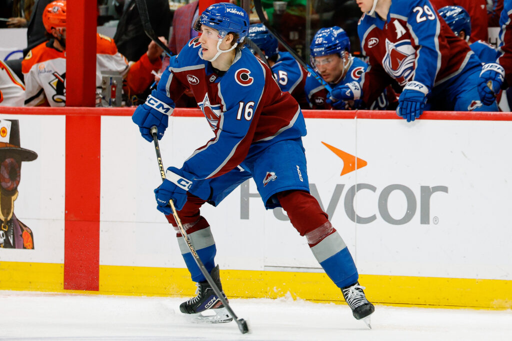 Avalanche Sign Taylor Makar To Two-Year Contract