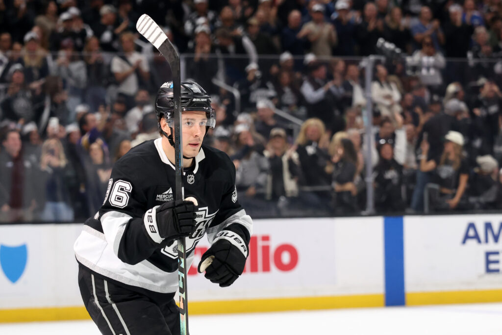 Pacific Notes: Kuzmenko, Kings Defensemen, Kadri