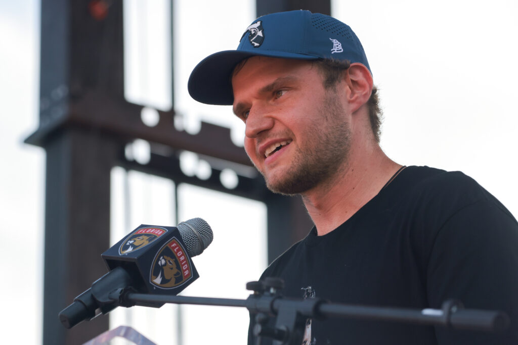 Возвращение Баркова: Надежда для «Пантерз» или горькая пилюля?