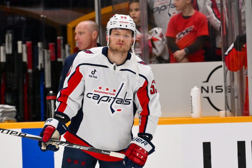 Кэпиталз подписали Итена Фрэнка на двухлетнее продление