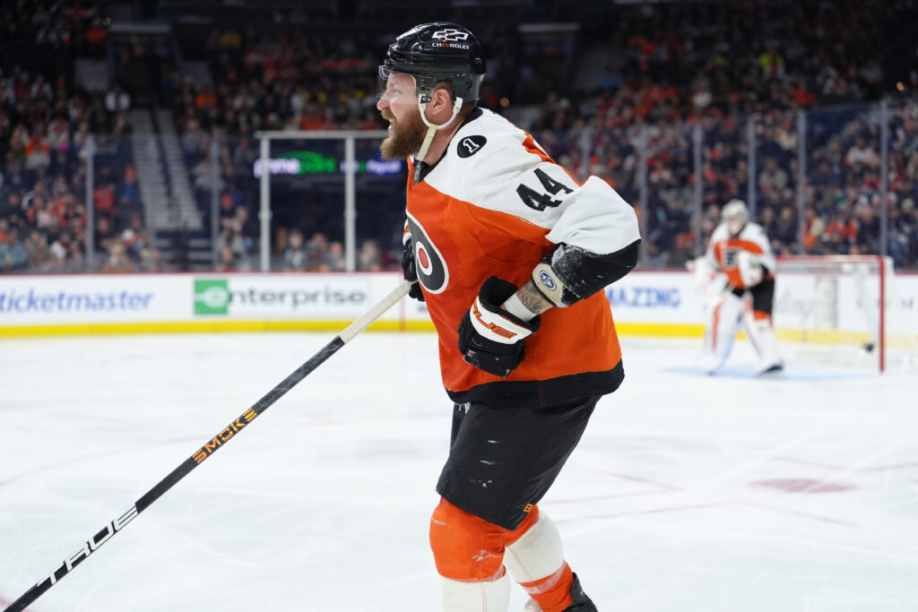 «Харрикейнз» приобретают Николя Деслорие