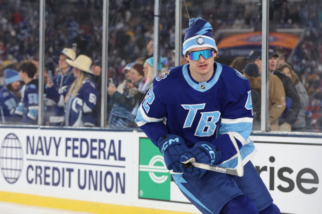Тампа-Бэй Лайтнинг выставили Куртиса Дугласа на уэйверы