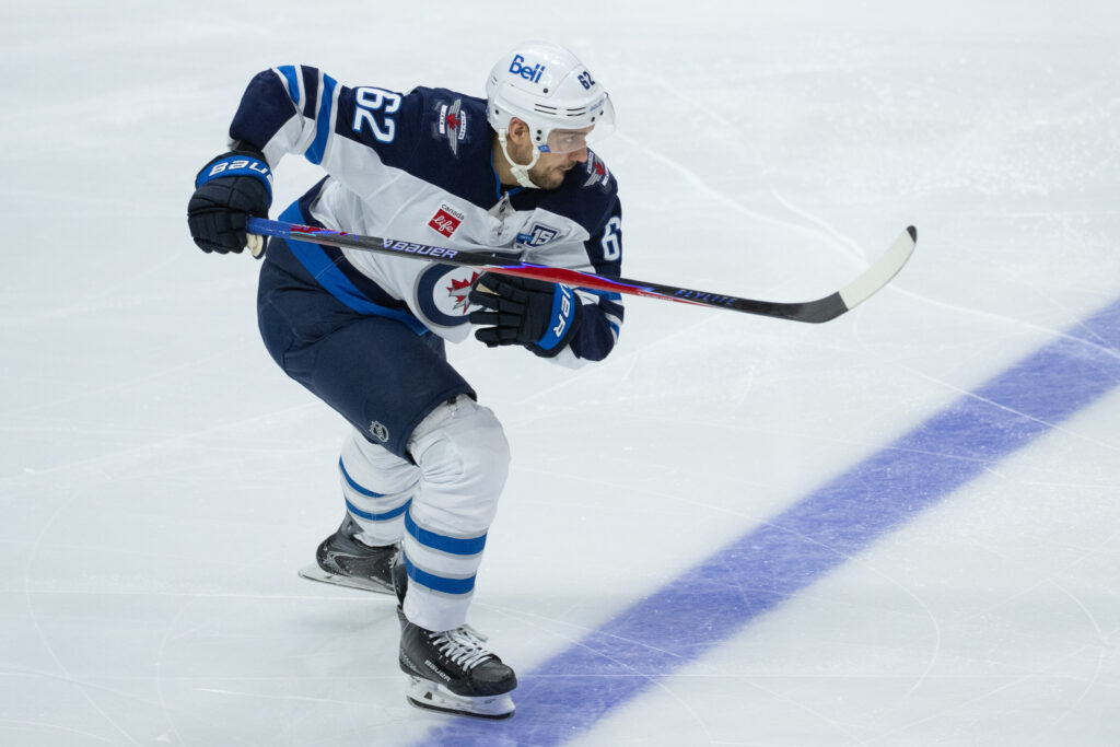Jets Activate Nino Niederreiter for Crucial Matchup Against Kraken ...