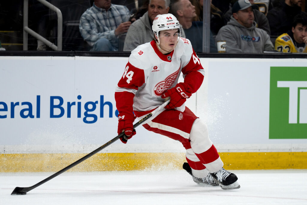 «Крылья» зовут на помощь: Аксель Сандин-Пелликка возвращается в НХЛ