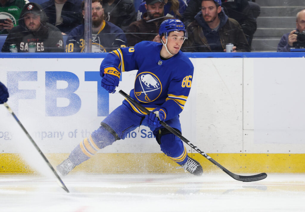 «Баффало» теряет Ноа Остлунда: травма усугубляет кадровый кризис в центре