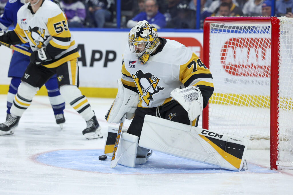 Penguins’ Stuart Skinner Out With Upper-Body Injury
