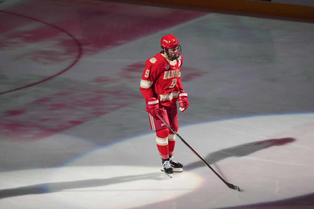 Blue Jackets Sign Boston Buckberger