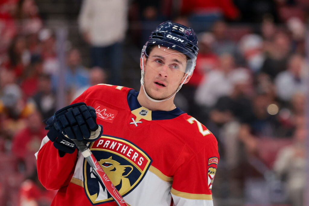 Panthers Place Nolan Foote, Noah Gregor On Waivers