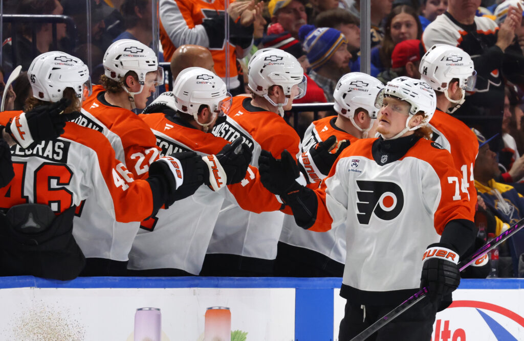 Snapshots: Flyers Injuries, Oilers, Celebrini