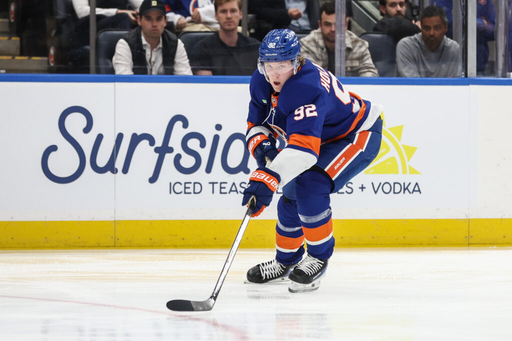 Morning Notes: Holmstrom, Vitelli, Mosley