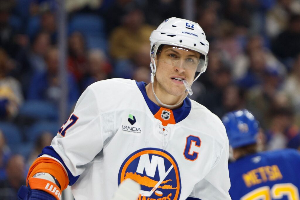Anders Lee Reportedly Headed To Free Agency