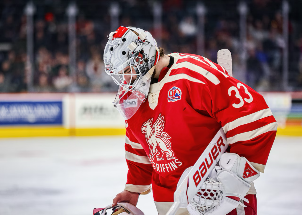 Mammoth Signing Sebastian Cossa