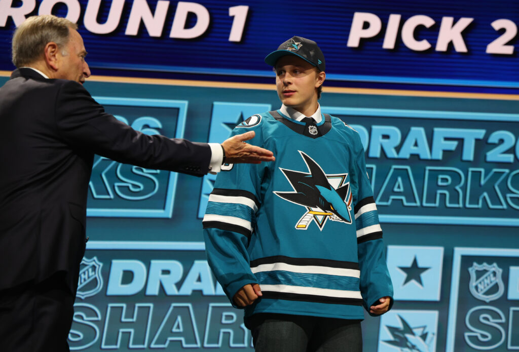 Sharks Sign Ivar Stenberg To Entry-Level Contract